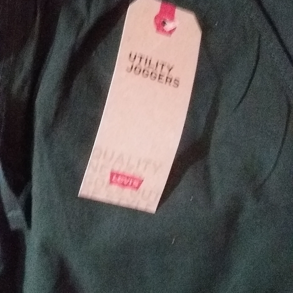 MEN, NWT LEVI,S - Picture 5 of 9